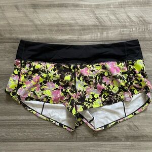 Lululemon Speed Up Low-Rise lined short 2.5” size 8 -highlight yellow multi/back